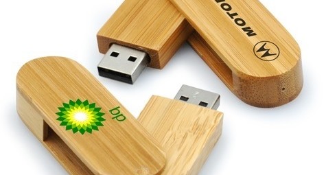 Custom wood swivel flash drive with custom logo print or laser engraved.
